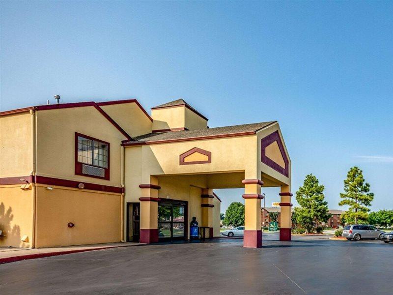 Quality Suites I-44 Tulsa Esterno foto