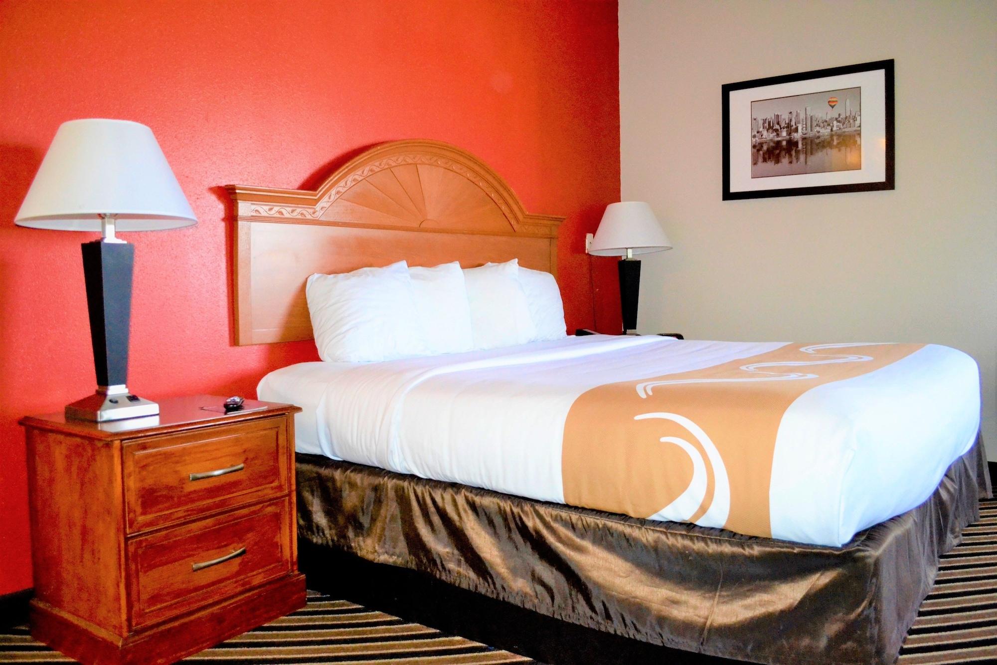 Quality Suites I-44 Tulsa Esterno foto